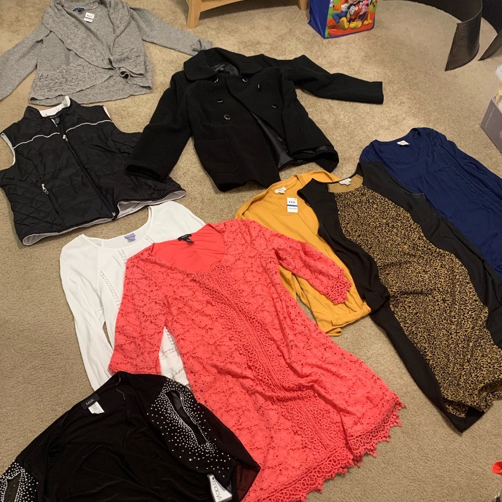 Bundle women’s clothing XL/larger read listing